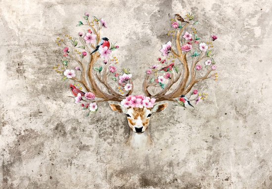Fotobehang met hert, bloesems en vogels op een betonnen achtergrond.