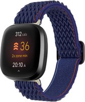 Strap-it Smartwatch bandje - Elastisch nylon bandje geschikt voor Fitbit Versa 4 / Fitbit Sense 2 - blauw