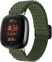 Strap-it Smartwatch bandje - Elastisch nylon bandje geschikt voor Fitbit Versa 4 / Fitbit Sense 2 - groen