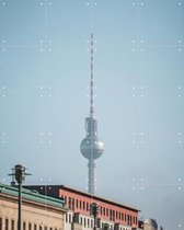 IXXI Fernsehturm, Teun de Leede & Kunst in Kaart - 80 x 100 cm - Gratis ophangtool - Grote wanddecoratie en posters - Fotografie, Woonkamer, Stad