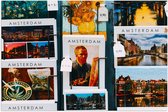 Poster Glanzend – Amsterdamse Ansichtkaarten in het Rek - 90x60 cm Foto op Posterpapier met Glanzende Afwerking