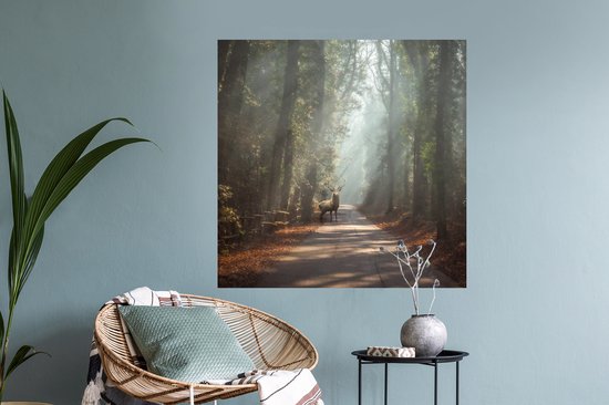 Sticker Muursticker Cerf - Cerf sur le chemin des inbos - 100x100 cm - Film adhésif autocollant - Sticker mural repositionnable XXL /