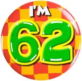 Button 62 Jaar - Button met speld (55mm) - Leeftijd badge - 62 Jaar versiering - Accessoires - Rozet I'm 62 - Verjaardag jongen / meisje / man / vrouw - Button 62 Jaar