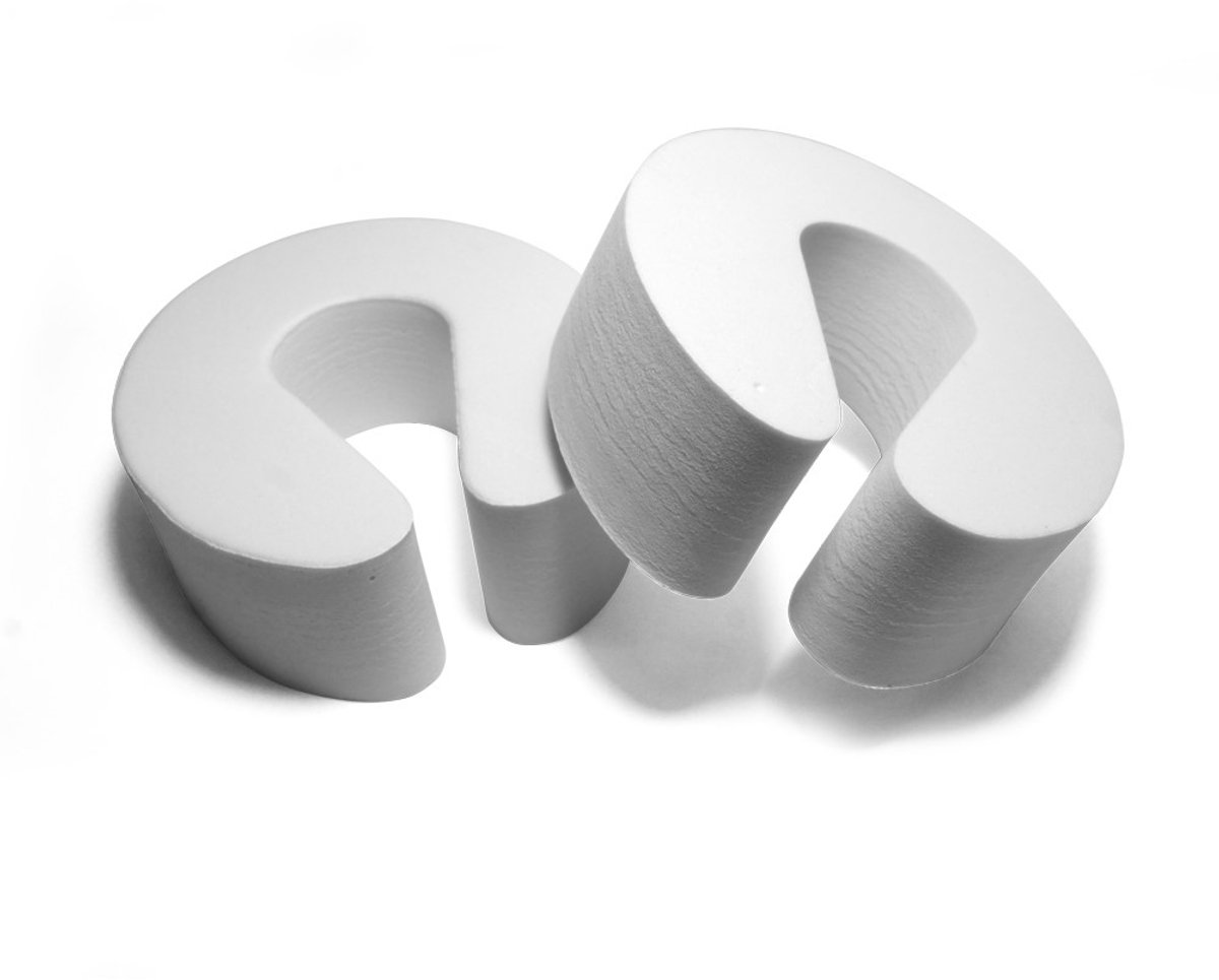 2-pack Deurstoppers - foam - wit - deurklem - kinderbeveiliging - vingerbescherming - veiligheid kind - beschermer - vingers - deur - kozijn - kastdeur
