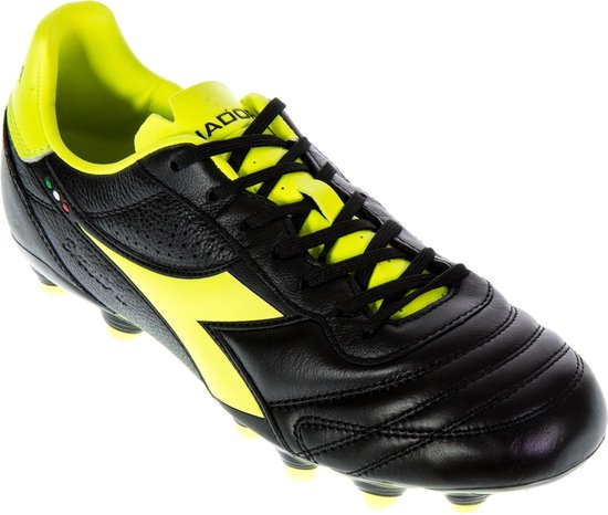 Diadora Brasil K-Plus MG14 Voetbalschoenen Heren Voetbalschoenen - Maat 45  - Unisex - | bol.com