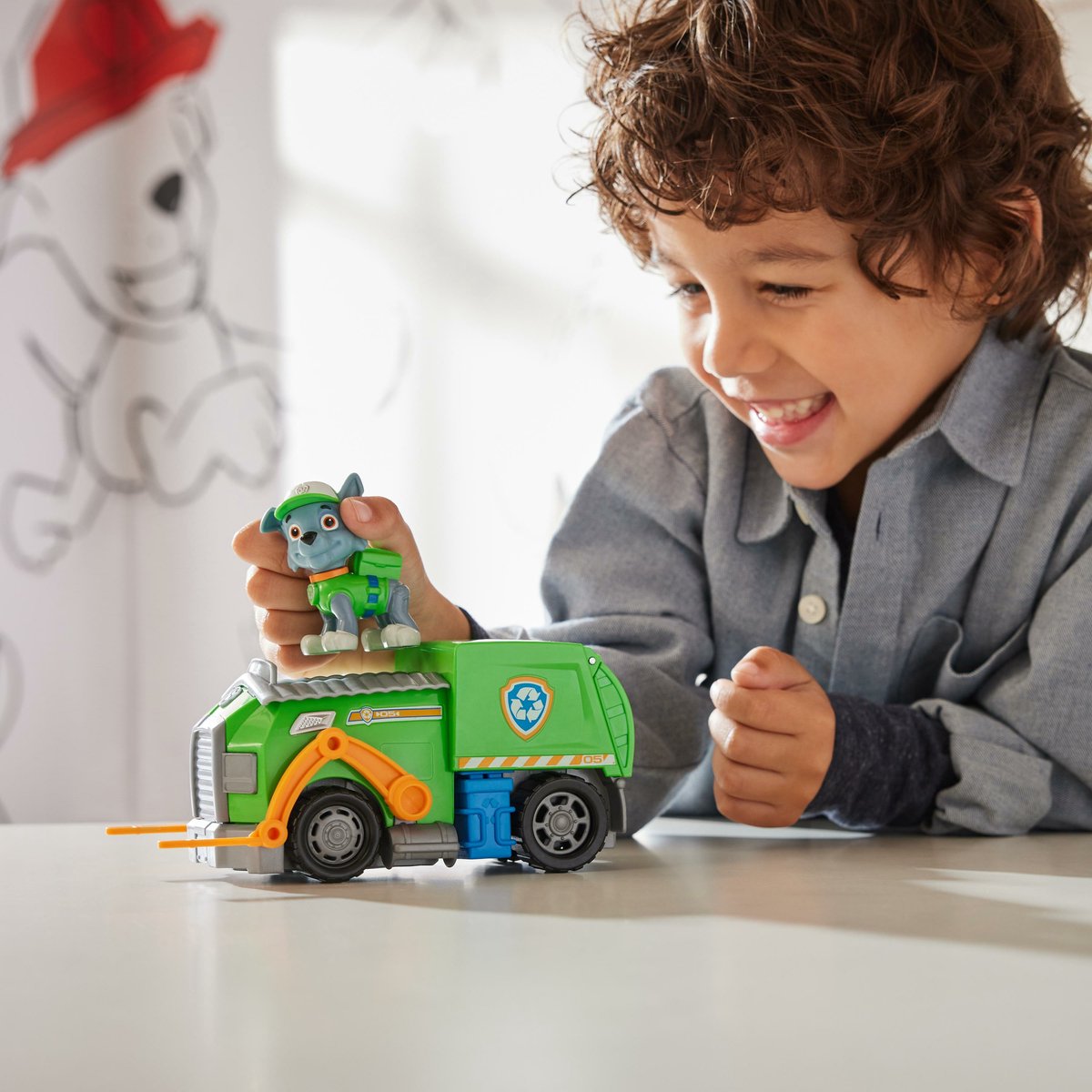 PAW Patrol - Rocky's Recycle Truck - speelgoedauto met speelfiguur - 80% gerecycled plastic - duurzaam speelgoed — afbeelding 17