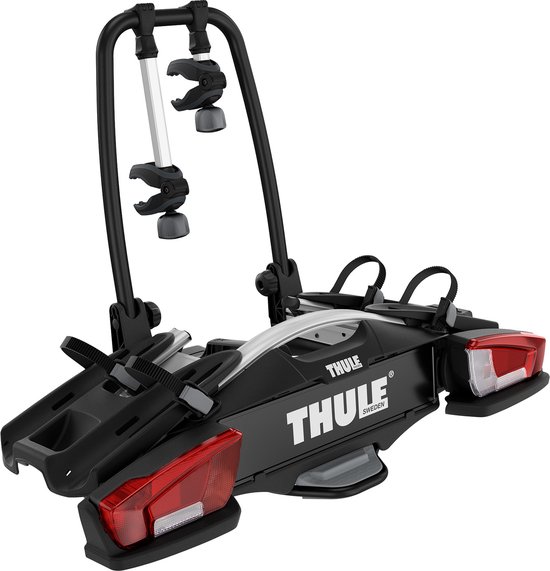 Zwarte Thule fietsendrager met aluminium details.