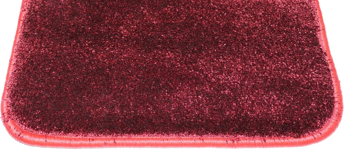PRIMA - Luxe - Loper - Naast bed - bank - Warme voeten - Burgundy - donker rood - Bella - 40x180cm