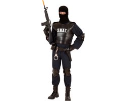 Stoere S.W.A.T. officier pakken