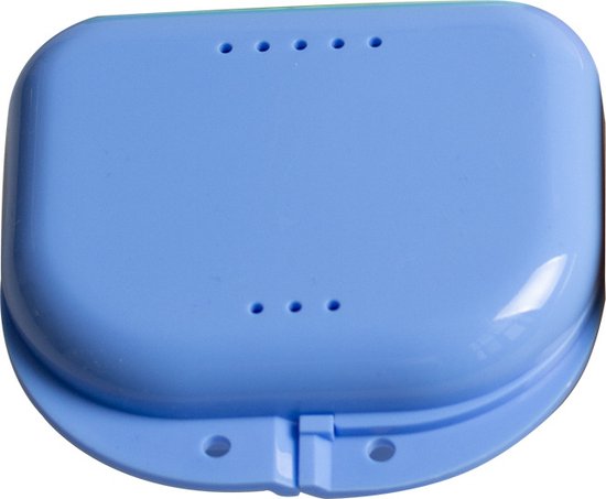 Bovenaanzicht van een blauw kunststof beugelbakje met ventilatieopeningen in het deksel.