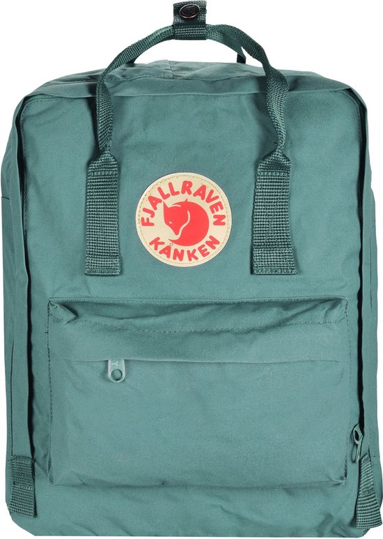 Groene Kånken rugzak van Fjällräven met het ronde logo op de voorkant.