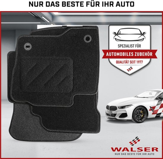 Zwarte automatten, detail van geïntegreerde hielbeschermer, antislip achterkant en praktisch bevestigingssysteem. Walser logo en sportieve auto.