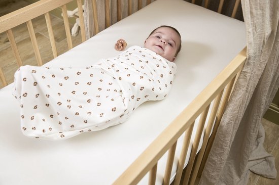 Meyco Baby Mini Panther swaddlemeyco inbakerdoek - soft pink - 0-3 maanden - 1.0 TOG van Meyco Baby — afbeelding 3