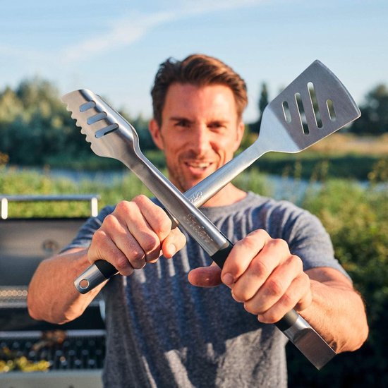 Tot 59% op 18-delige set BBQ-gereedschap | Producten