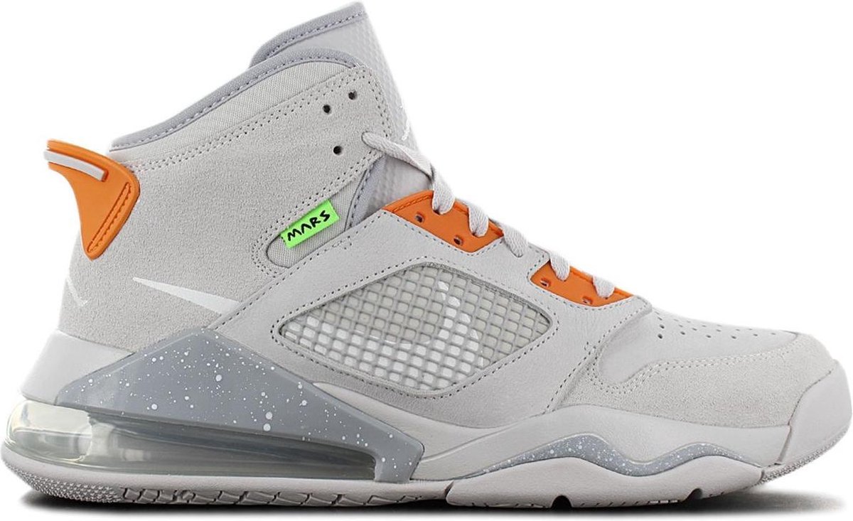 Jordan AIR Mars 270 Heren Sneakers Sportschoenen schoenen Grijs Wit  CT9132-002 - Schoenen.nl