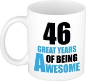 46 great years of being awesome cadeau mok / beker wit en blauw