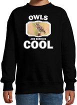 Dieren uilen sweater zwart kinderen - owls are serious cool trui jongens/ meisjes - cadeau steenuil/ uilen liefhebber 9-11 jaar (134/146)