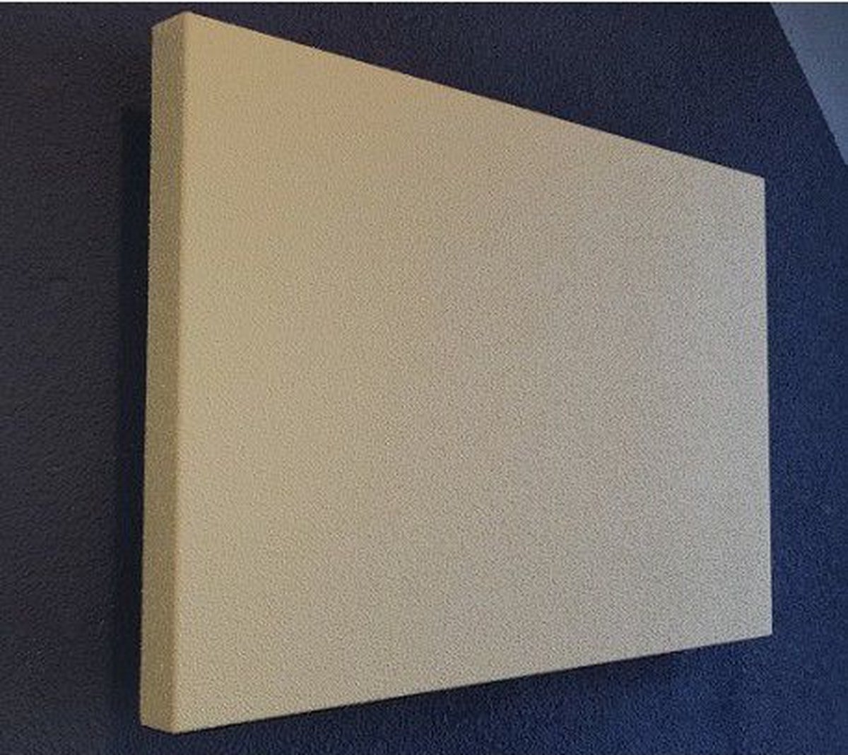 Infrarood verwarmingspaneel 700 Watt 60x120cm bedienbaar via app (WIFI) en ledverlichting via app te bedienen, licht gekorreld paneel