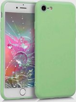 Shieldcase Siliconen hoesje met camera bescherming geschikt voor Apple iPhone 7 / 8 - lichtgroen