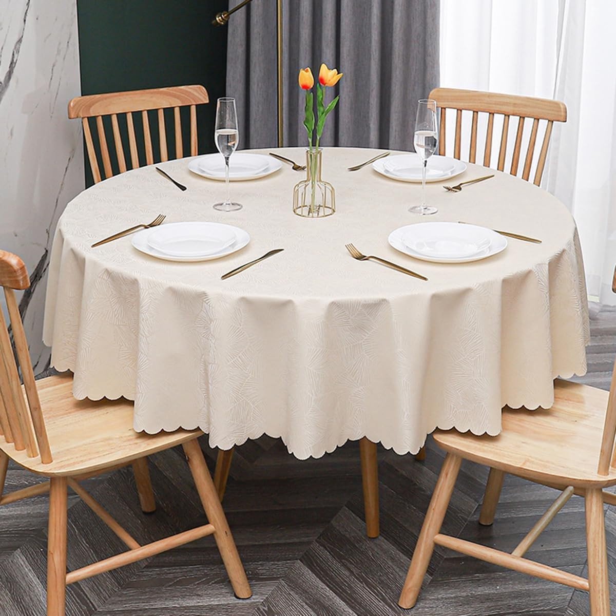 Rond Tafelkleed - Beige - Diameter 180 cm - Water- en Vuilafstotend en Krasbestendig - Voor Tafelbescherming