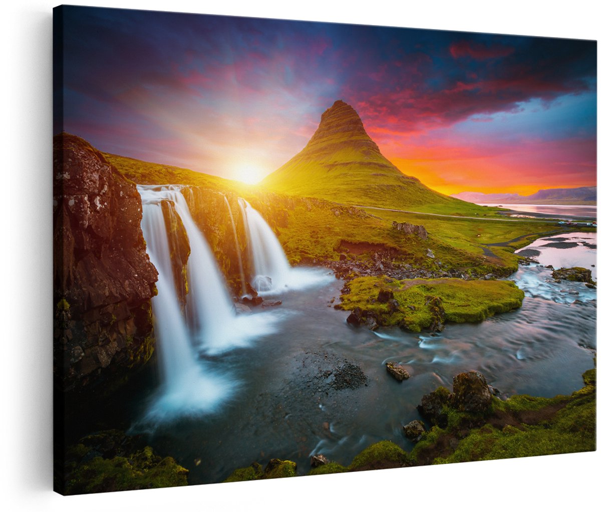 Artaza Canvas Schilderij Waterval Bij Een Vulkaan Met Zonsondergang - 180x120 cm - Groot - Wanddecoratie Woonkamer - Schilderijen - Muurdecoratie