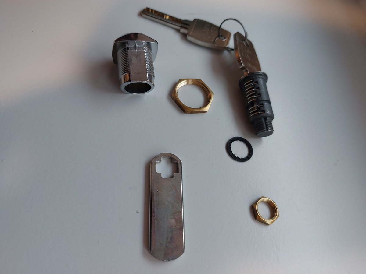 UGL slot, brievenbusslot, Euro-locks slot brievenbus, beveiligd slot, inbraakveilig slot, UGL slot, 2 sleutels