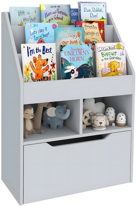 Lichtgrijze kinderboekenkast gevuld met boeken en knuffels, met een onderste lade.