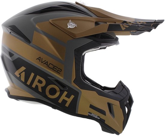 Casque tout-terrain doré mat et gris avec des accents noirs. Logos "AVACE2" et "AIROH".