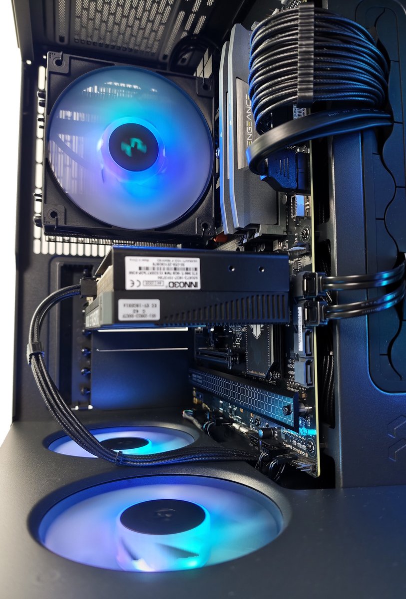 Xenith Essential Artex Vision Ti - Ryzen 5 7500F - GeForce RTX 5060 Ti - 16 GB DDR5 - 1 TB Kingston ssd - Windows 11 Home thumbnail 5