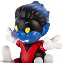 Close-up van schattige, cartoonachtige figuur met blauwe huid, zwarte haren en rode kleding.