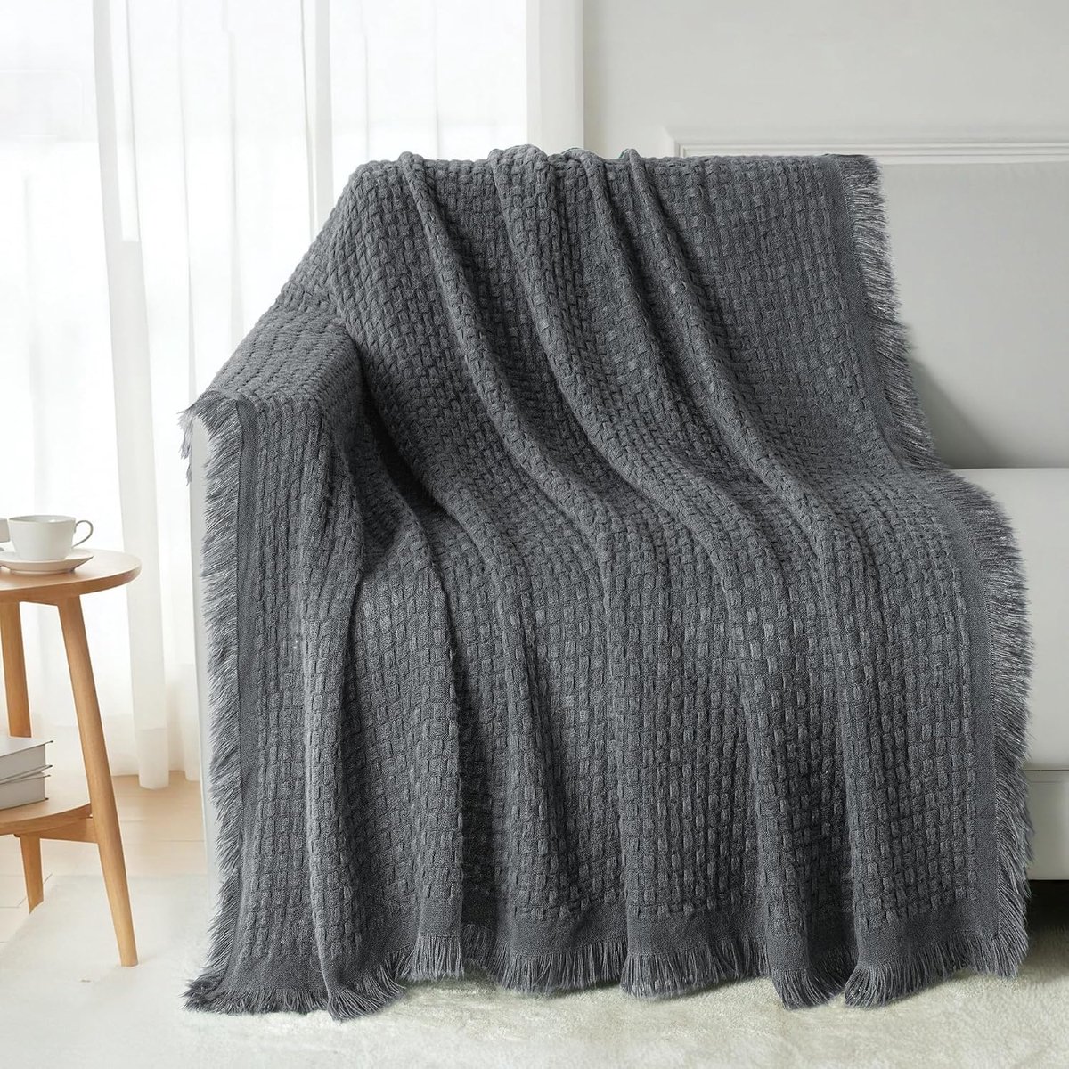 Mezcla Gebreide Plaid Dekbed met Franjes voor Bank, Reversibele Boho Deken, Geruit, UltraZacht, Licht en Warm voor Bed en Bank, 130x150 cm, Donkergrijs | Zachte en lichte zomerdeken met gestructureerde look, 130 x 150 cm, donkergrijs