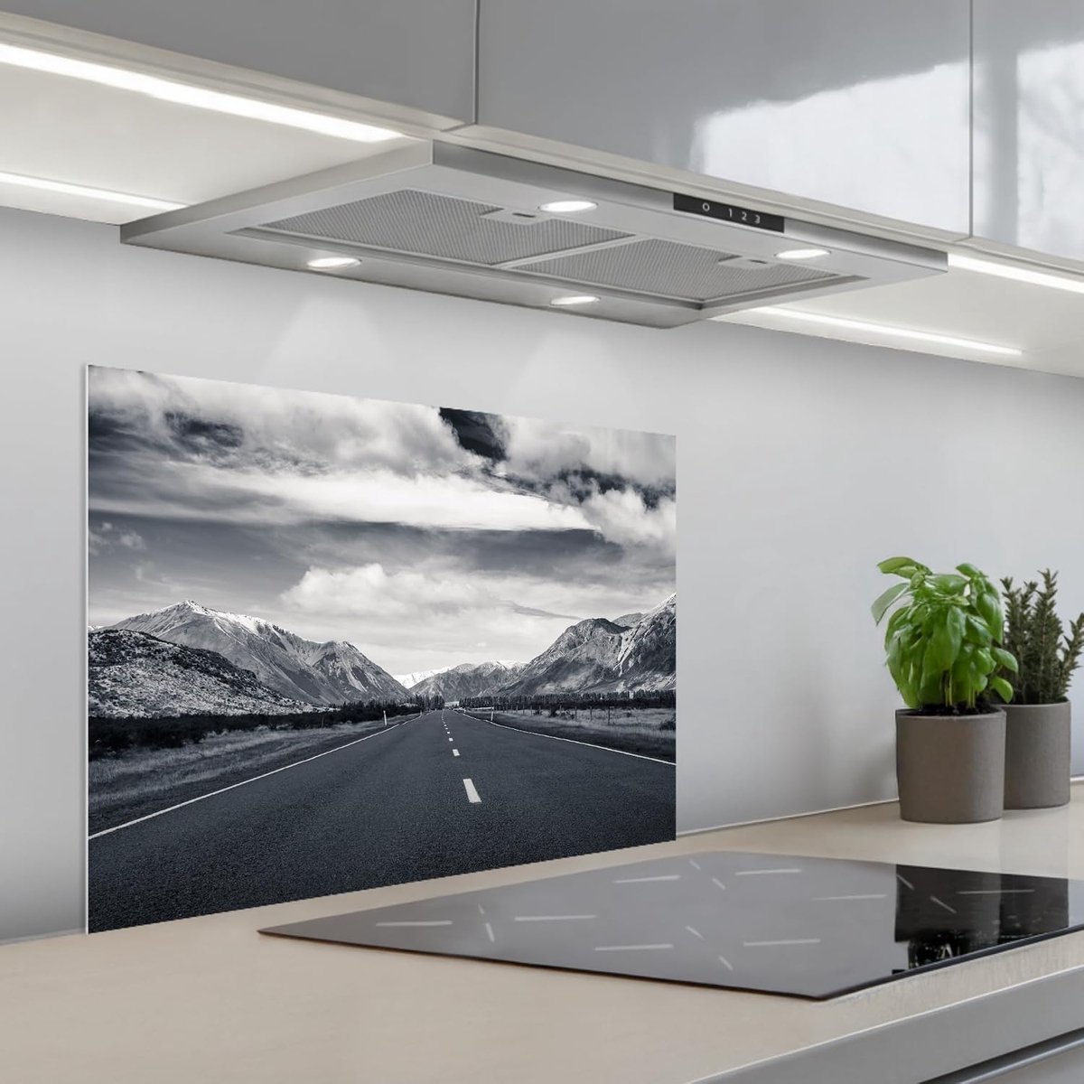 Keukenachterwand 50x70 cm zelfklevend keuken decoratie accessories home kitchen spatscherm Zwart wit - Berg - Weg