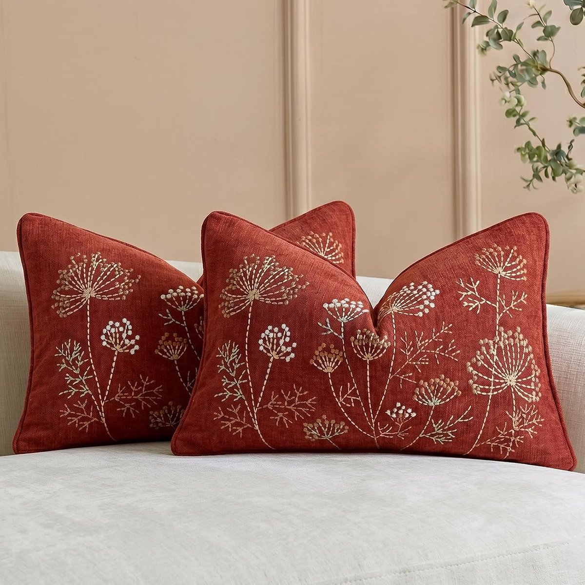 2-delige Geborduurde Lendenkussenslopen - 30x50 cm - Chenille met Bloemmotief - Terracotta - Voor Bank en Bed