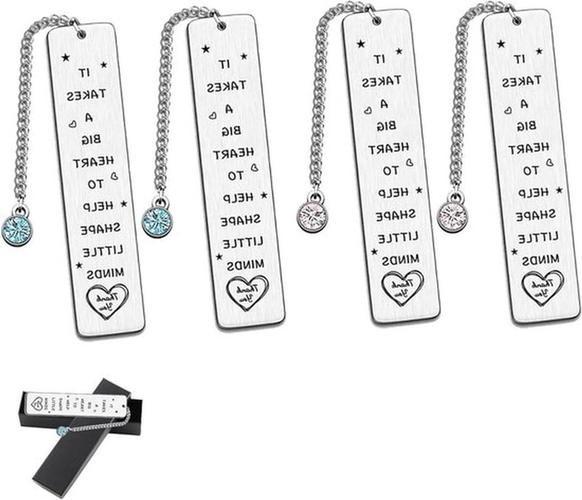 Set van 4 gepersonaliseerde metalen bladwijzers met geschenkdozen