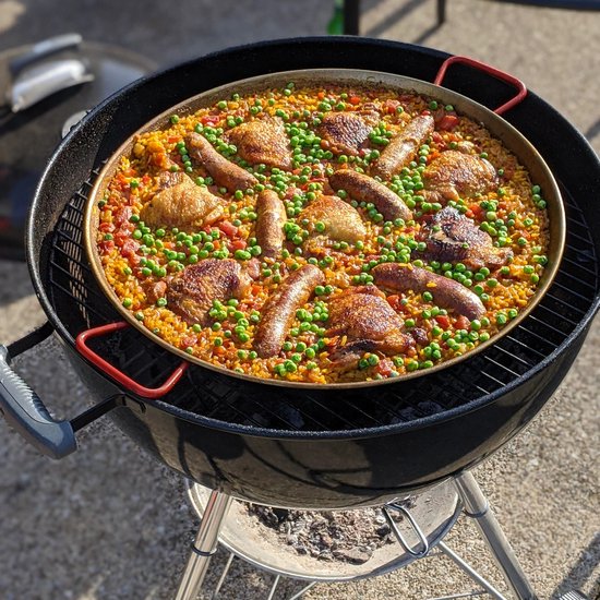 Le Pratique - Garcima voordeelset van 2x Paellapannen (46cm) - 1x Carbonstaal + 1x Geëmailleerd Staal - Geschikt voor 2x 12 personen - Authentieke Paellapannen - Made in Spain — afbeelding 5