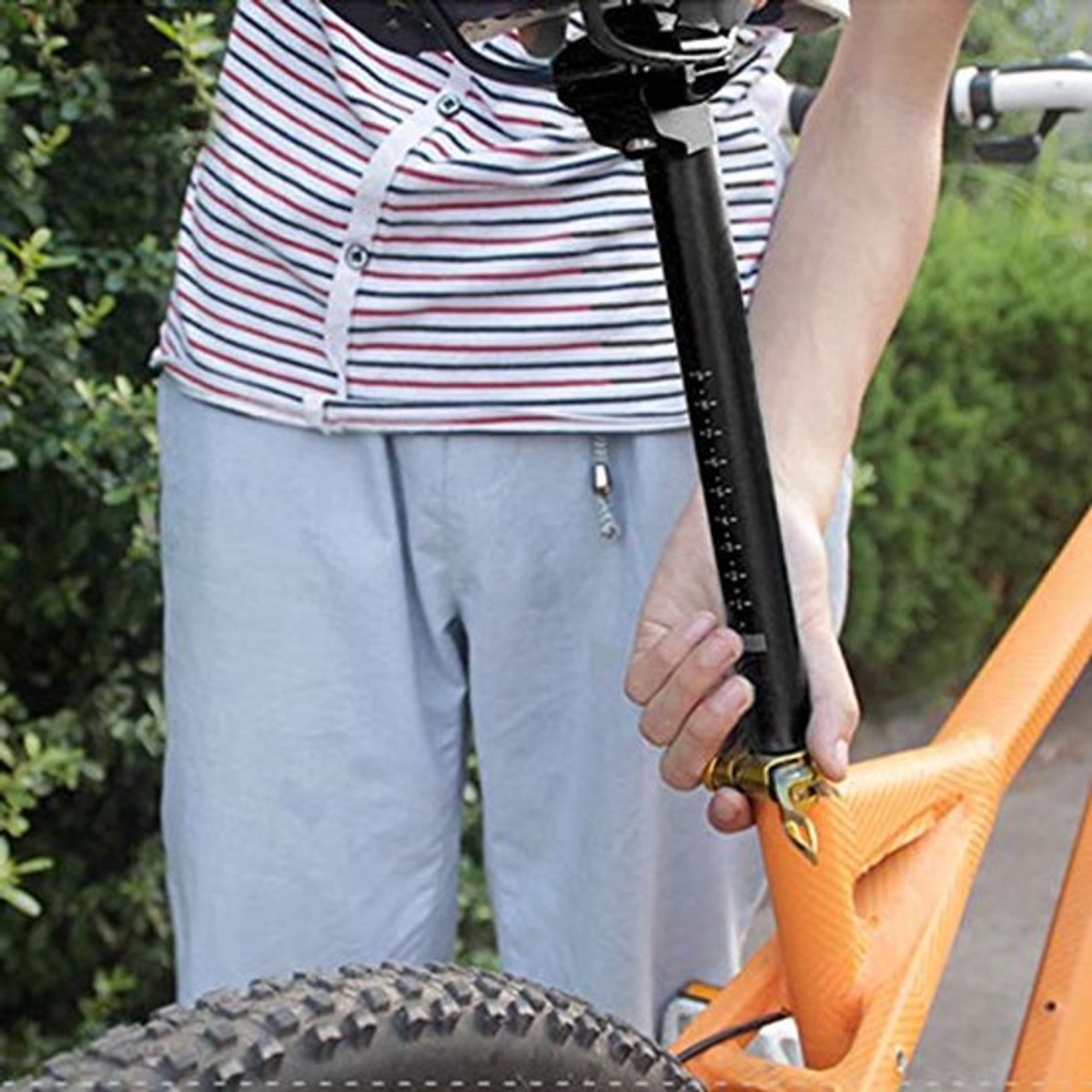 Verchroomde aluminium fiets zadelpen van 25,4 x 300 mm, geschikt voor race- en mountainbikes met schokabsorberende eigenschappen voor extra comfort