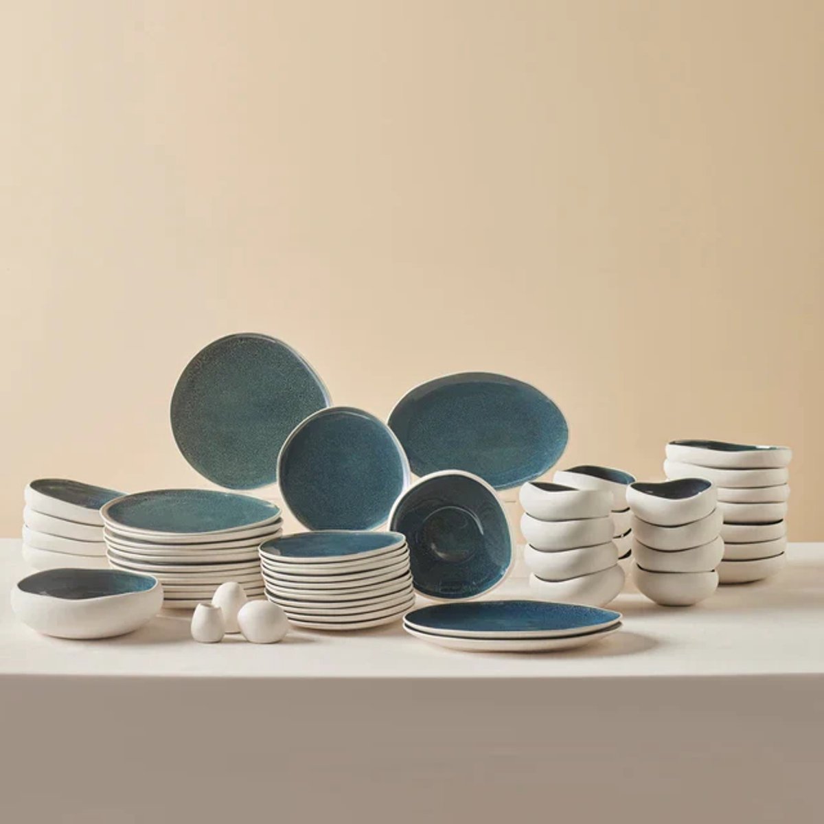 Karaca Earth Collection New Galactic Oscar Reactive Glaze - 55-delige Serviesset – 12 Personen – Porselein – Multicolor – Vaatwasserbestendig