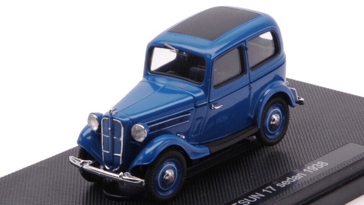Datsun 17 Sedan 1938 - 1:43 - Ebbro