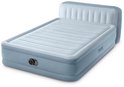 Grijs Intex luchtbed met hoofdbord en ingebouwde pomp. Afmetingen 236 x 152 x 46 cm.
