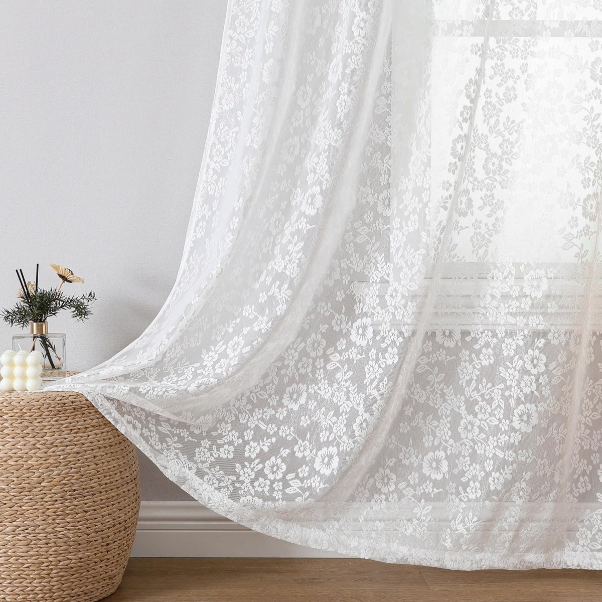 Omgoods - Witte Jacquard Gordijnen met Kleine Bloemen - Set van 2 183x52 cm