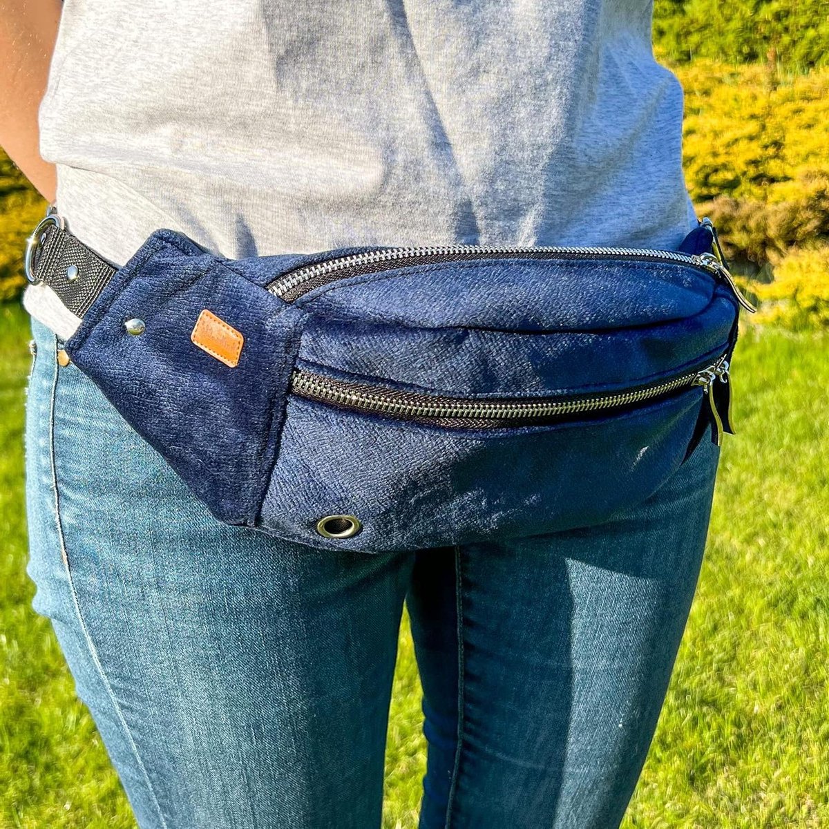 Heuptas Hondeneigenaar - Hondenbuikzak Trainingszak - Hondentraining Wandelen - Drie Kamers - 35 cm - Marineblauw