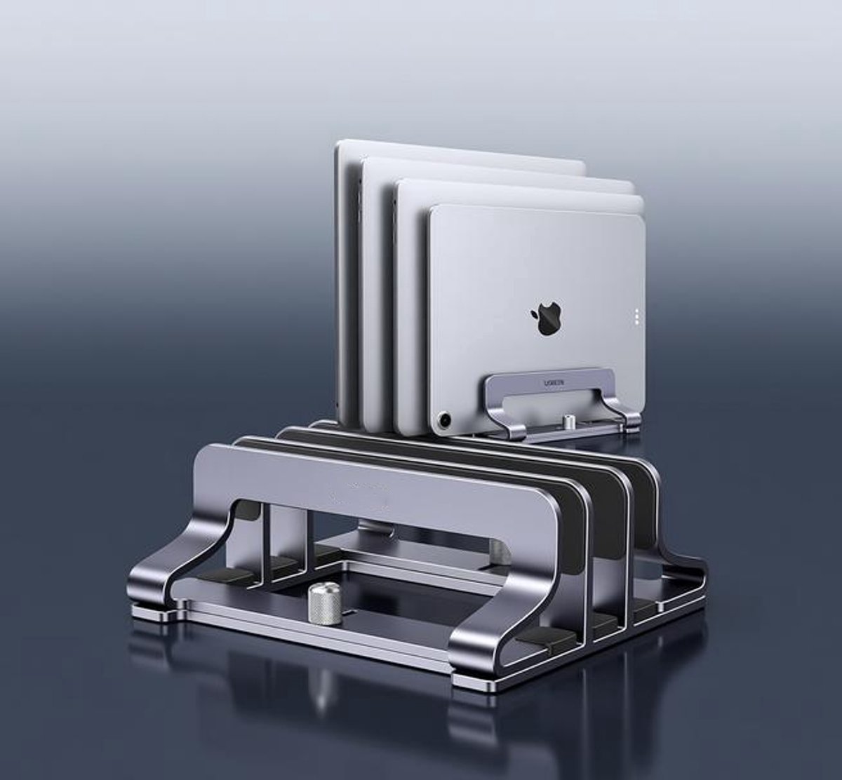 Verticale Aluminium Laptopstandaard met 3 Sleuven, Geschikt voor Laptops tot 15,6 inch, Paarsgrijs, Verstelbare Breedte 12-26 mm