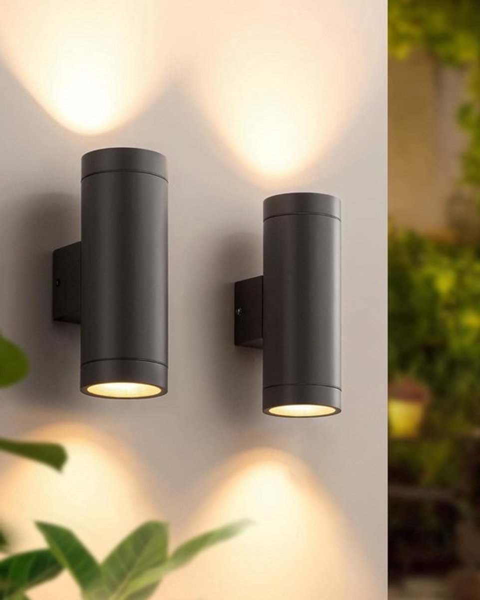Buiten- en Binnenwandlamp met Metalen Lampenkap - Waterbestendig - Wandverlichting voor Buiten - Set van 2 - Donkergrijs - Geschikt voor Patio, Garage, Terras, Tuin