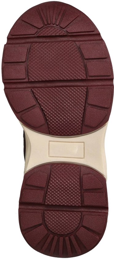 Grijze rubberen zool met profiel van een burgondische sneaker.