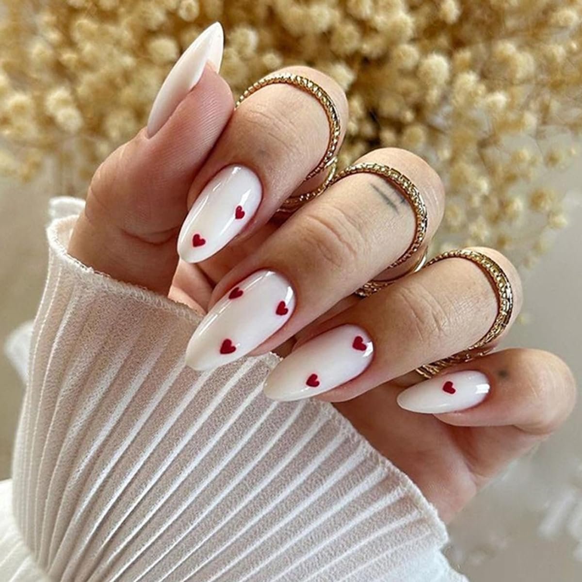 Press-on Nails Medium Almond - Witte kunstnagels - Rood hart ontwerp - Elegante look in minuten - ShopVlot