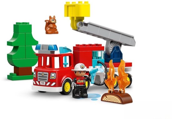 Camion de pompiers LEGO Duplo avec échelle, pompier, arbre, écureuil et flammes.