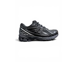 New Balance 1906R - Maat 42 - Black/Silver Metallic / Zwart Zilver - 1906 - Lifestyle - Unisex Sneakers