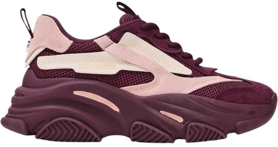 Bordeauxrode Steve Madden sneaker met roze en crèmekleurige accenten en dikke zool.