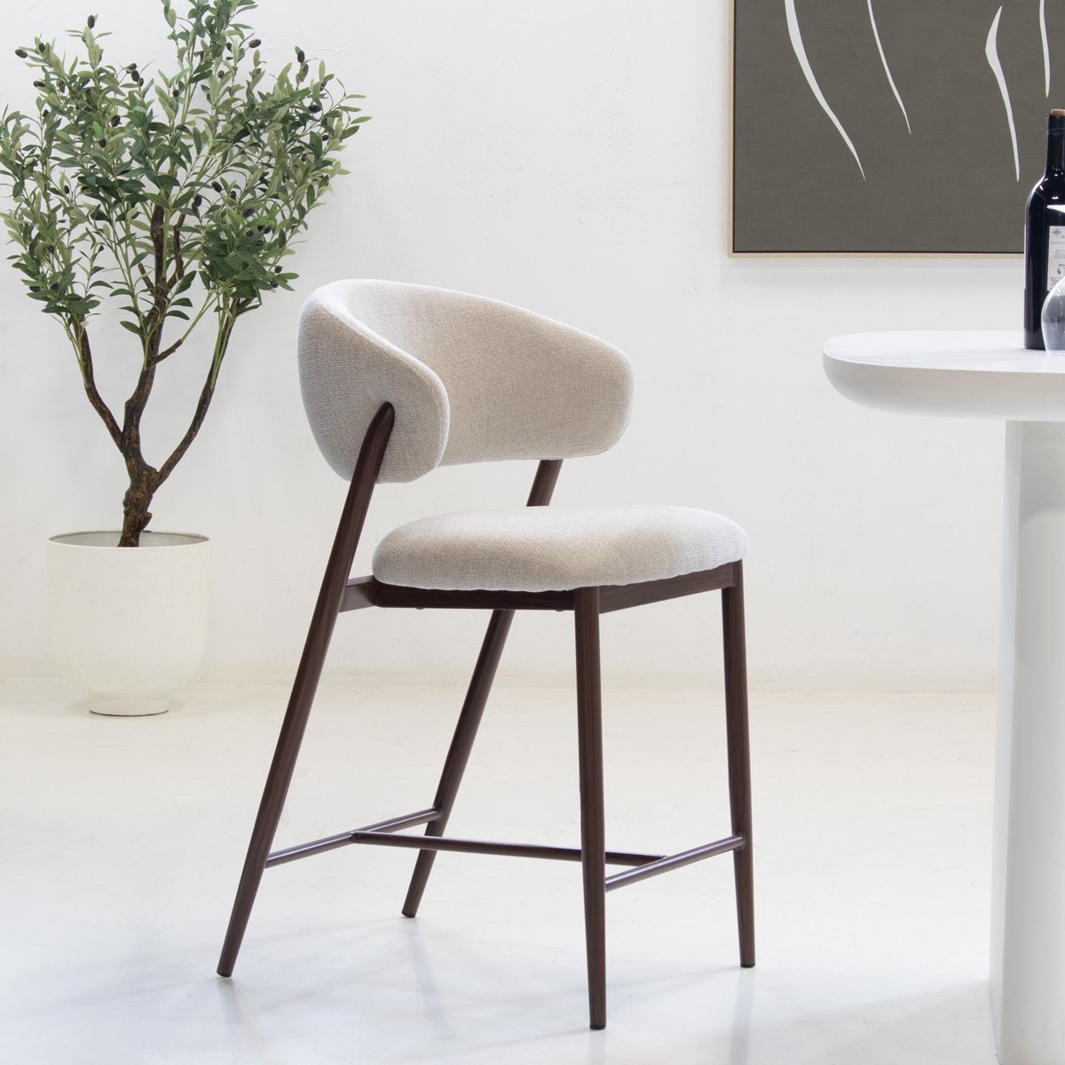 DÉJA Living Barstoel Skive - Beige/Walnoot - Zithoogte 67cm - Set van 2