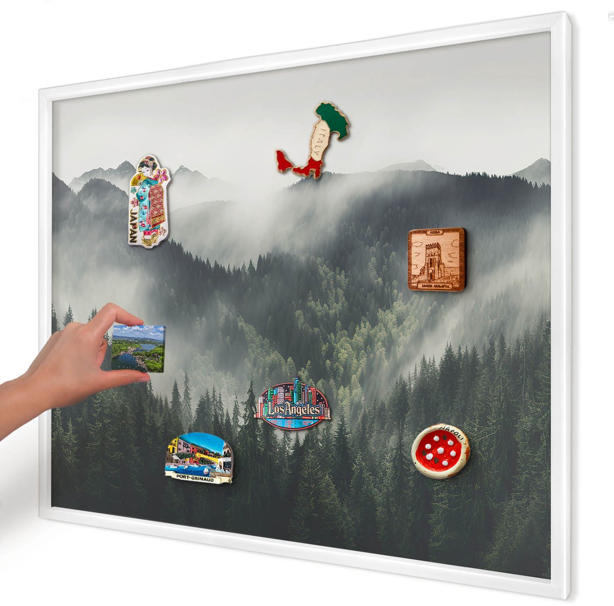 Artprintcave Groente Magneetbord mit Witte Lijst - 80x60 cm - Groene Bergen Wandbord Magnetisch - Fotografisch Magneetbord Voor Keuken - Landschappen